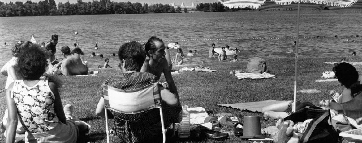 , Dans l&rsquo;&oelig;il des archives : la plage de Bordeaux-Lac, un spot estival tr&egrave;s appr&eacute;ci&eacute;
