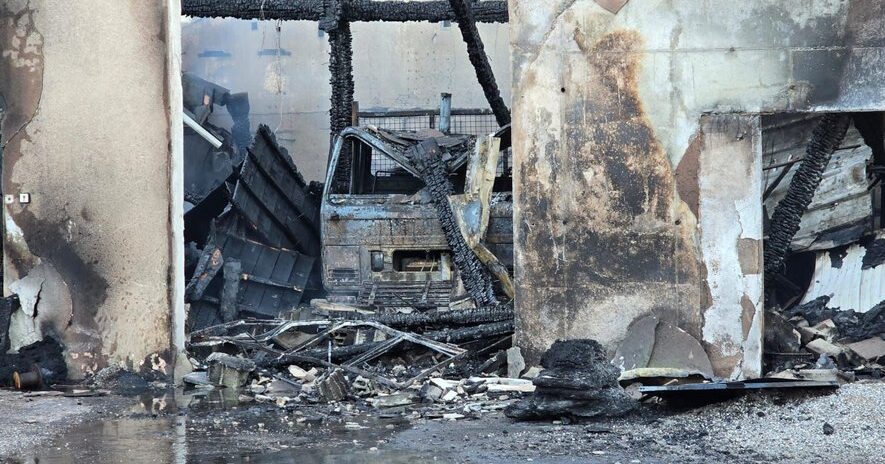 , La mairie de La Llagonne ravag&eacute;e par un incendie : &laquo;&nbsp;On a fait une …