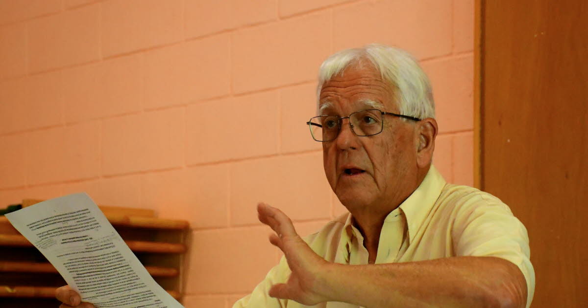 , Velleguindry-et-Levrecey Roland Grosperrin présente Conflits au 19e siècle entre curé, maire et paroissiens