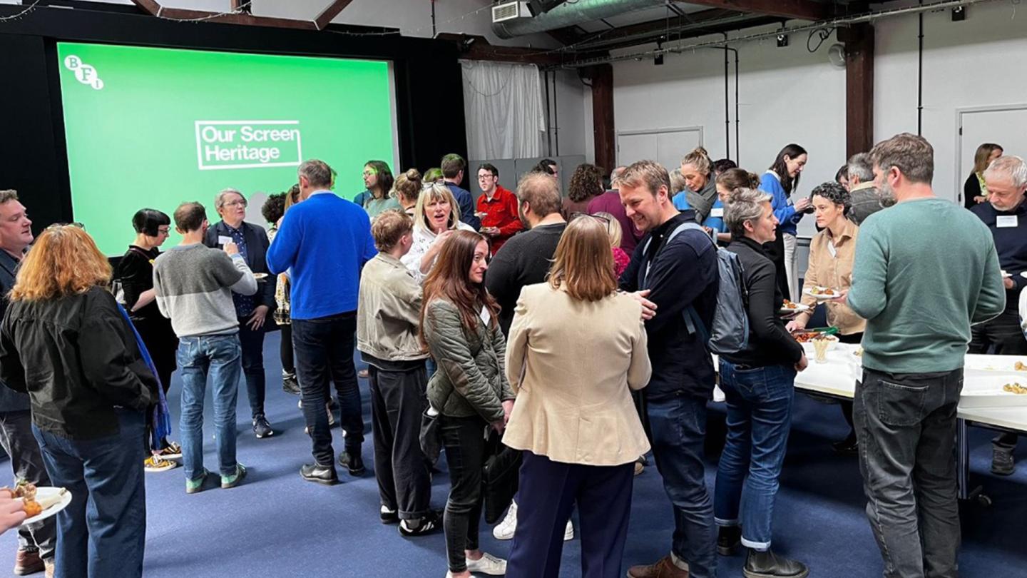 , À l’intérieur de l’archive n ° 36: de Manchester à La Haye